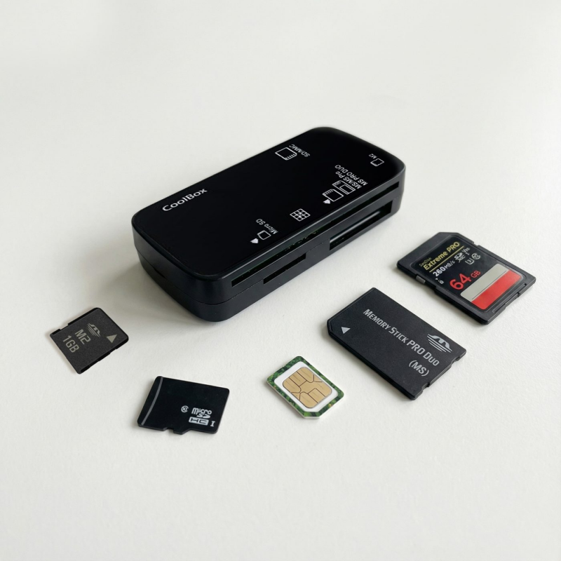 Leitor de cartões USB CRE4 + Adaptador USB-C Coolbox 2