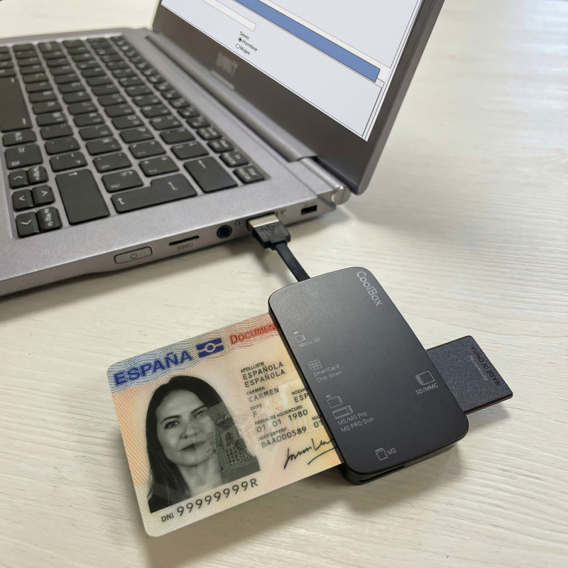 Leitor de cartões USB CRE4 + Adaptador USB-C Coolbox 4